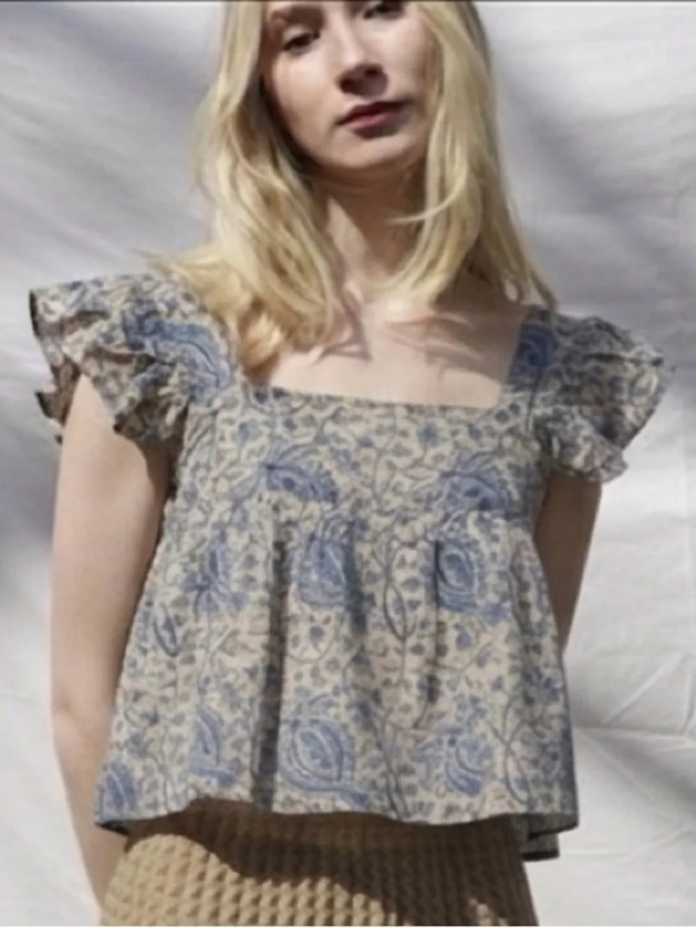 MATTA $175 • 18” PTP • Blue Floral Boho Square Neckline Ruffle Sleeve Top - Picture 1 of 10